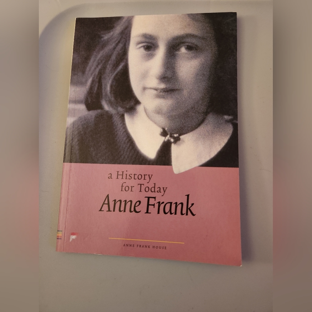 2 For $10 Book A History for Today : Anne Frank